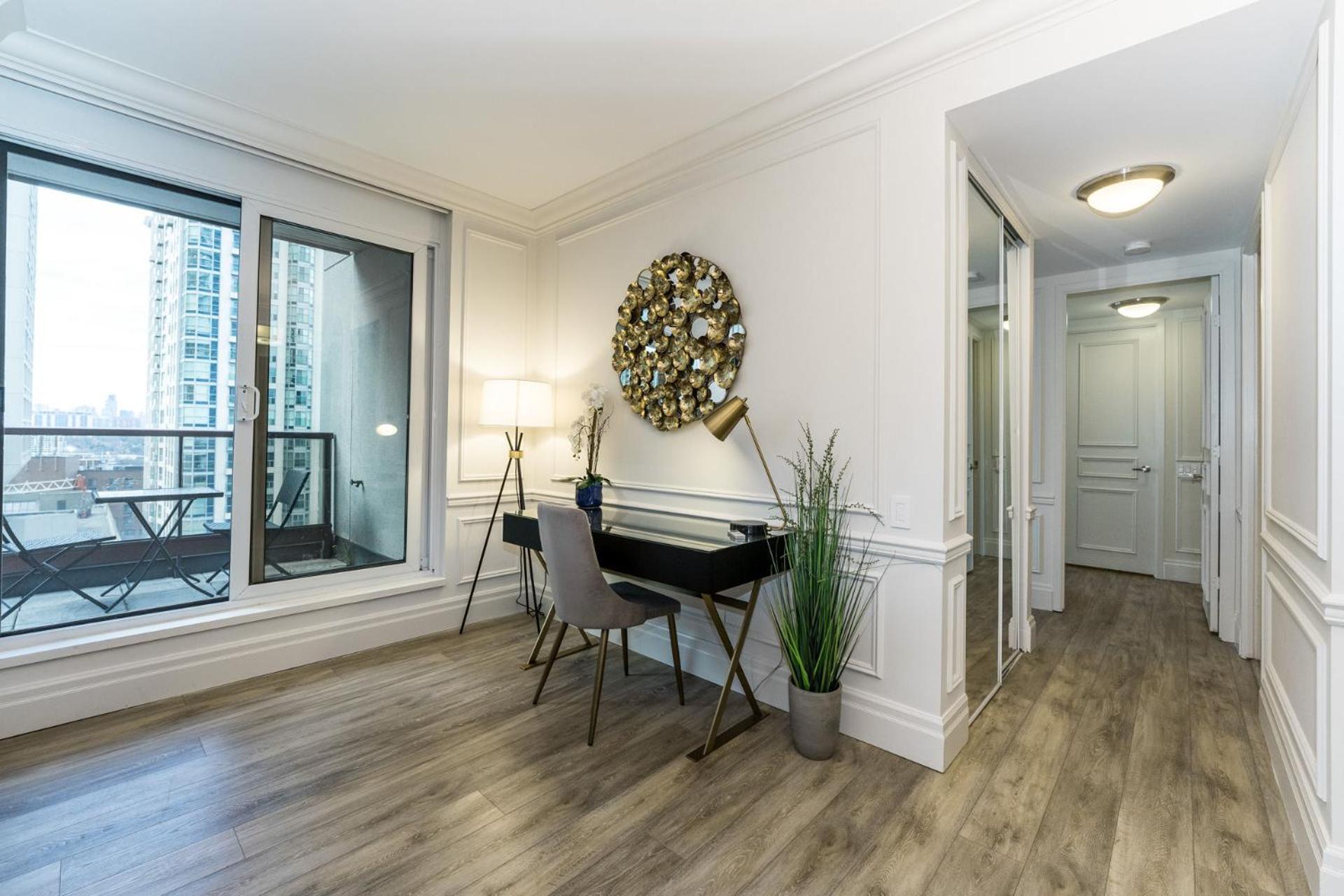 Sky Suites Yorkville Toronto Exterior foto
