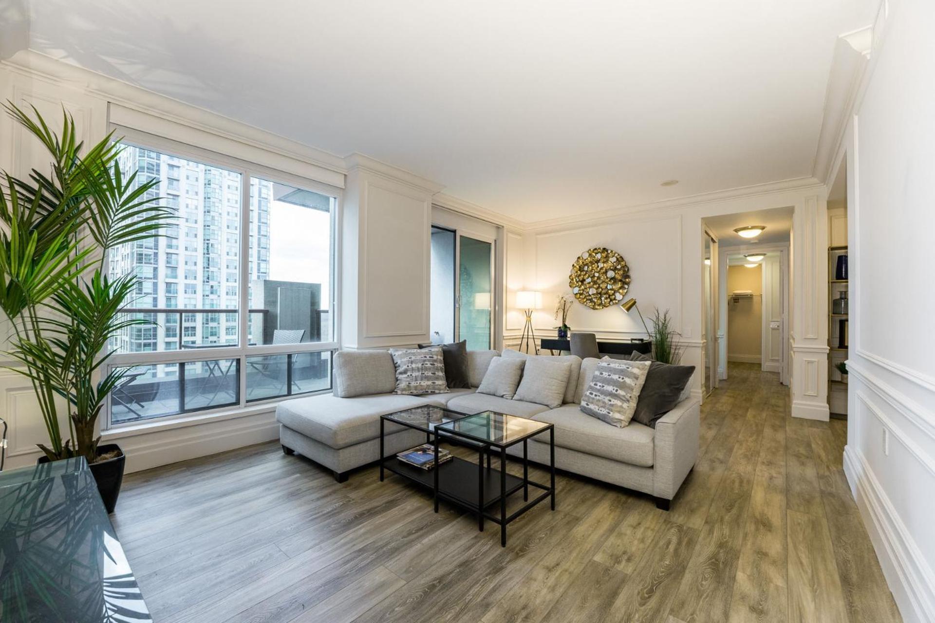 Sky Suites Yorkville Toronto Exterior foto